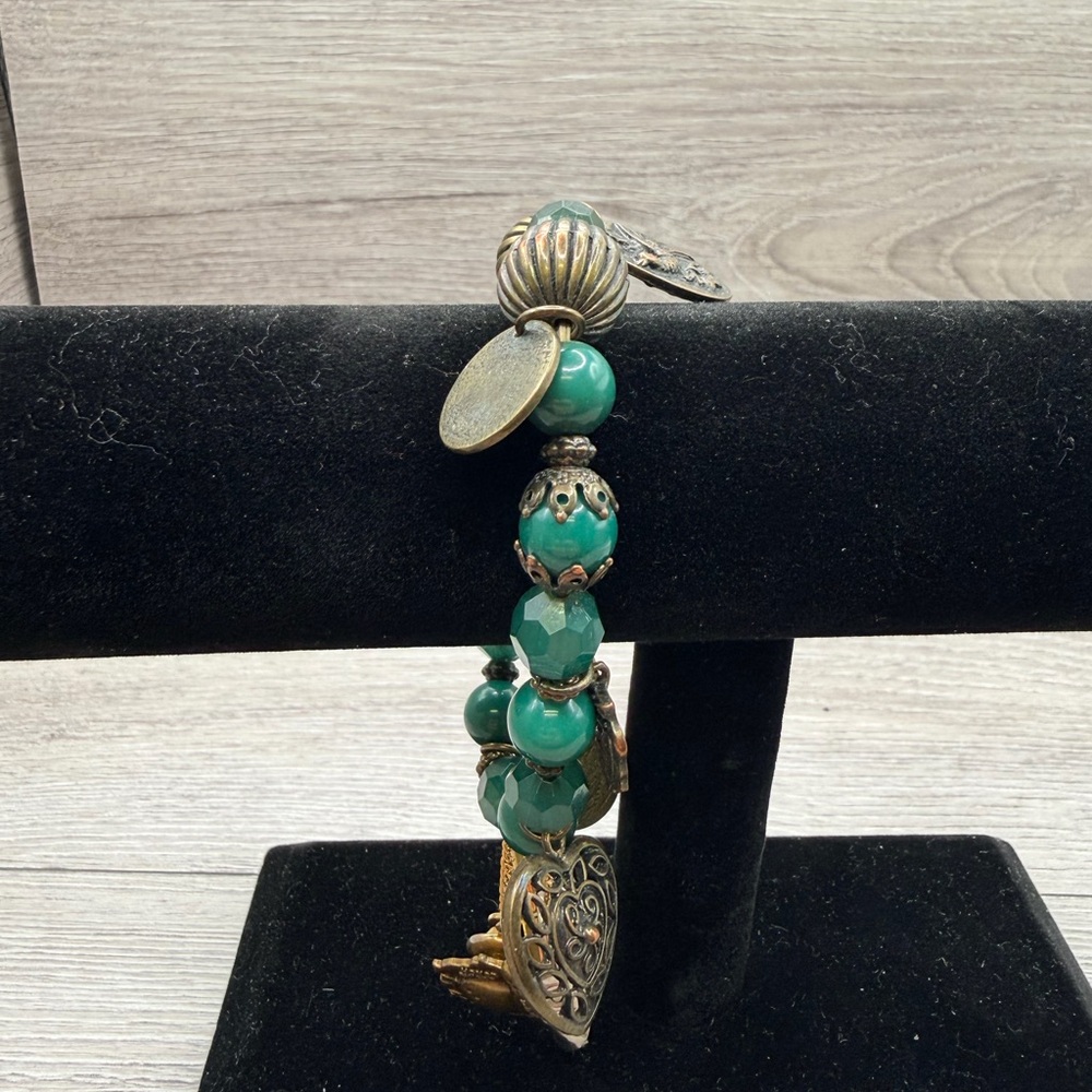 Elegant Green Beaded‎ Bracelet